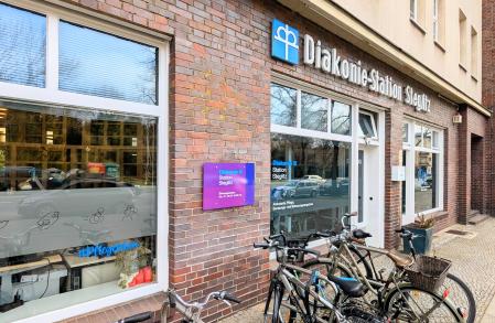 Au&szlig;enbereich Diakonie-Station Steglitz neu