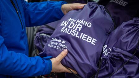 Evas Haltestelle Spendenübergabe Evas Haltestelle Spendenübergabe